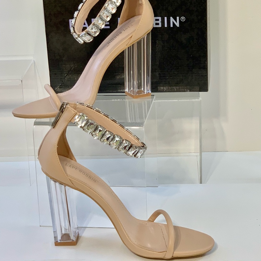 Cape Robbin ENLIGHTENMENT YM5524 Nude Heels 9 wBOX